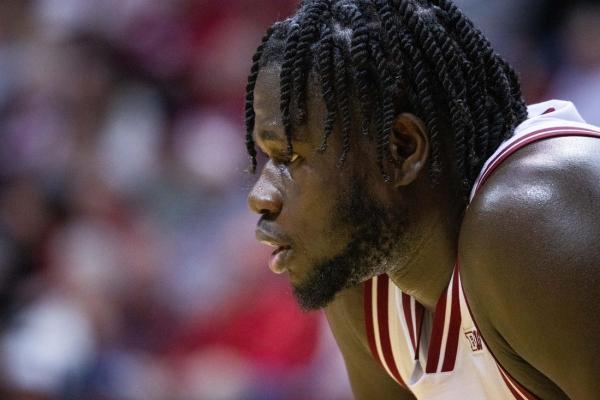 Early second-half spurt helps Indiana top Penn State