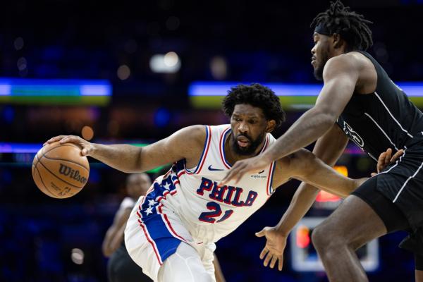 Report: Joel Embiid, Sixers eye alternatives as knee issues continue