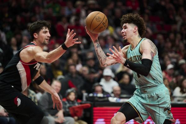 Blazers post club-record margin of victory (53) in ripping Hornets