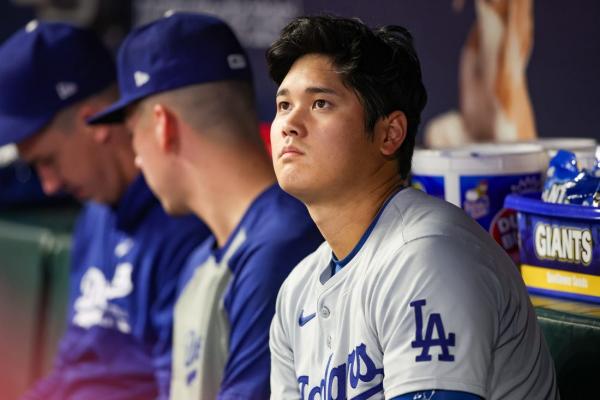 Dave Roberts: Slim chance Shohei Ohtani could pitch in playoffs thumbnail