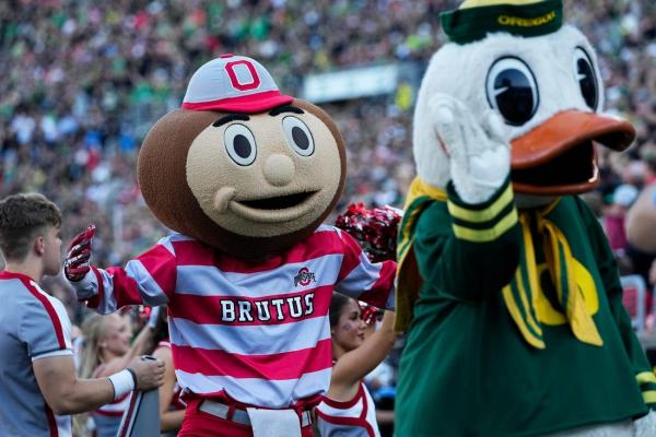 Oregon clinches Big Ten title game spot; Ohio St., Indiana, Penn St. still battling