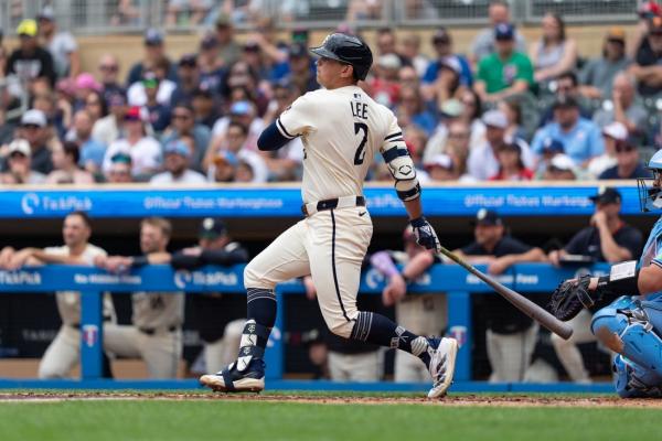 Back-to-back jacks help Twins take down Blue Jays
