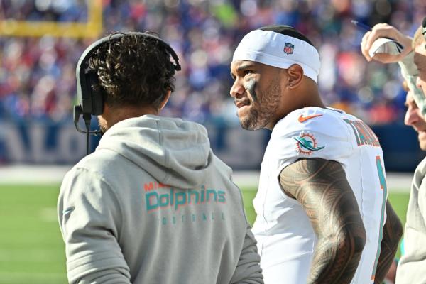 Dolphins QB Tua Tagovailoa on benching: ‘Not proud of where I am’