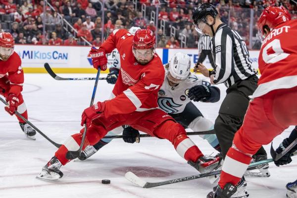 Hosting Sharks, Wings aim to make it eight straight wins