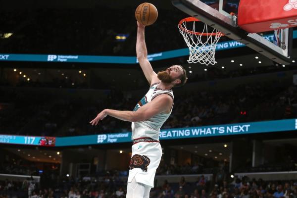 Report: Grizzlies trade C Jay Huff to Pacers