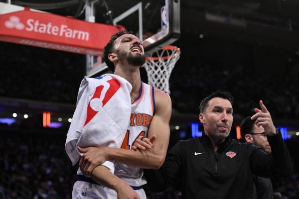 Report: Knicks to waive Landry Shamet after shoulder injury thumbnail