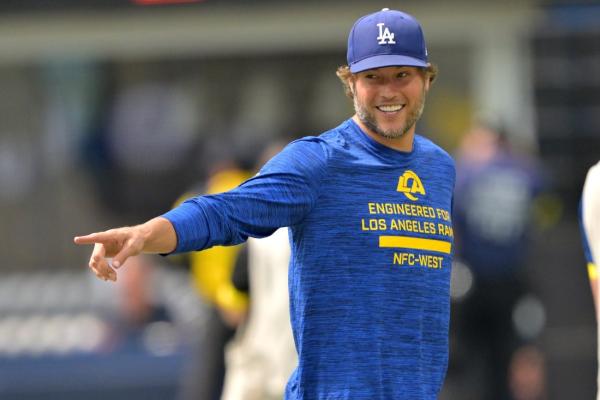 Rams QB Matthew Stafford (back) still unable to practice