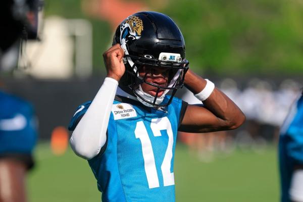 Jaguars start Travis Hunter at WR, CB reps coming soon