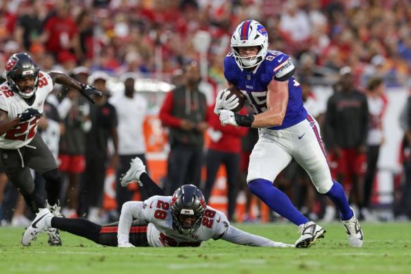 Buccaneers cut rookie free agent safety Shilo Sanders