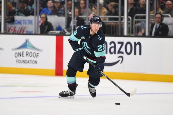 Flames, Kraken hoping to claw back into playoff conversation