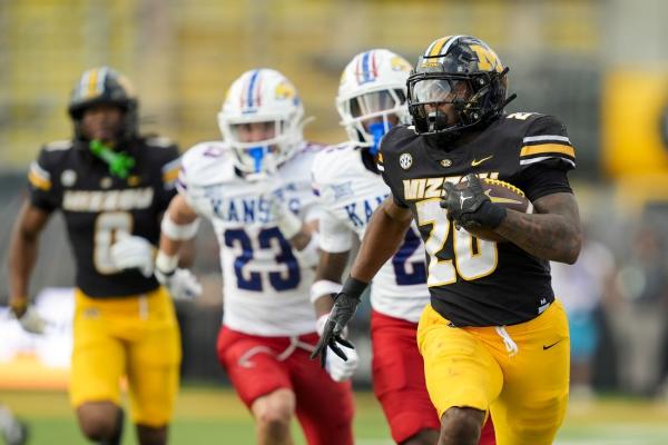 Big 12 punishes officiating crew for rules violation