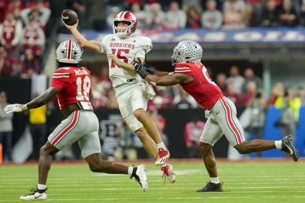 No. 2 Indiana deals No. 1 Ohio State first loss for Big Ten crown