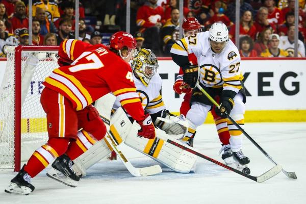 Flames carry hot home form into matchup with Flyers