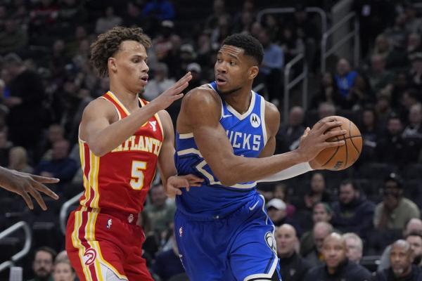 Balanced Hawks put an end to Bucks’ win streak