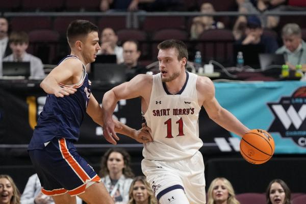 No. 19 Saint Mary’s routs Pepperdine to reach WCC title game