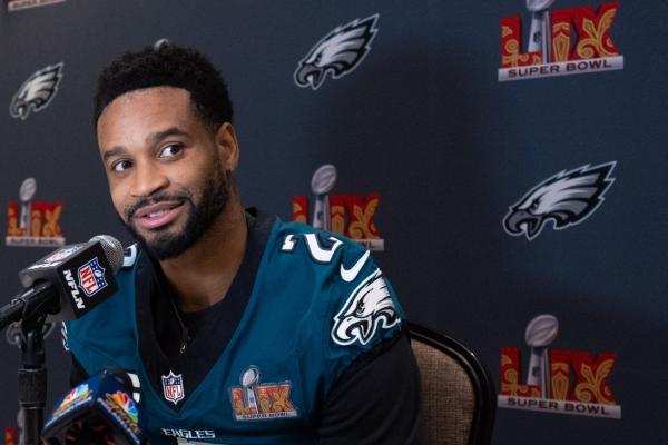 CB Darius Slay aims to play in 2025 with Eagles … or Lions