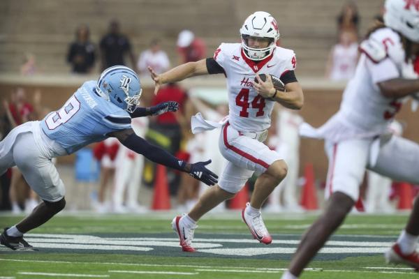 Houston overcomes sluggish start to top crosstown-rival Rice
