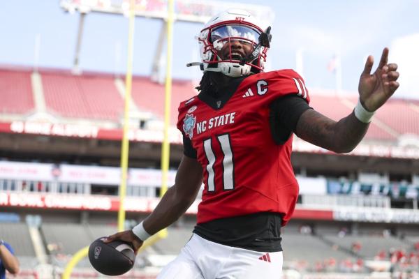 QB CJ Bailey returning to NC State for 2026 season