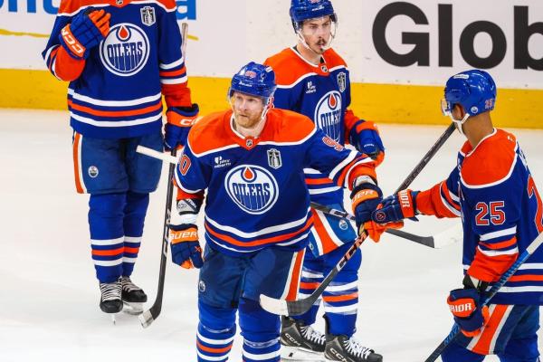 Corey Perry, 40, one of five players to sign with LA Kings