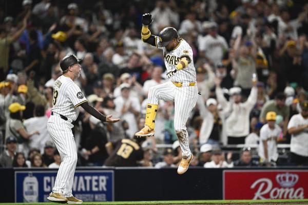 Padres erase 4-run deficit, earn walk-off win over Mets