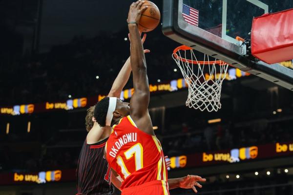 Bulls’ late-fourth-quarter rally stuns Hawks