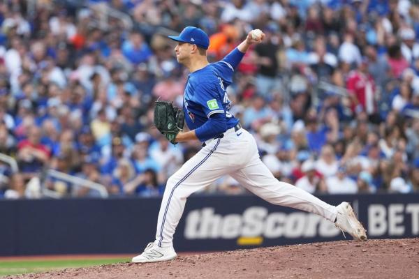 Pirates acquire RHP Brett de Geus from Blue Jays