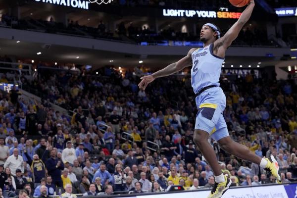 No. 10 Marquette aims to avoid letdown vs. Stonehill