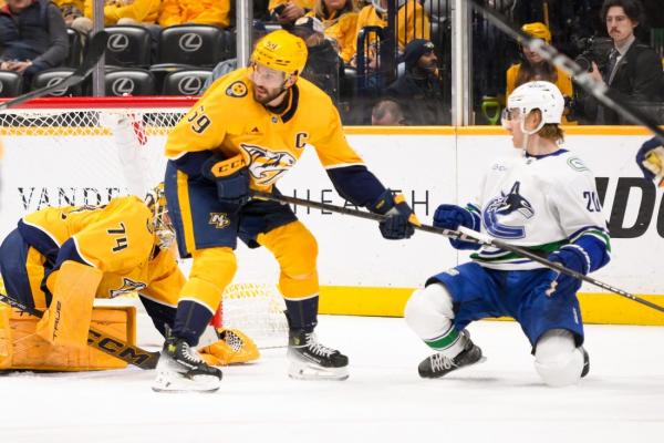 Canucks shut down Predators for 3rd straight win