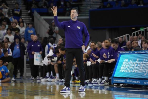 Washington recovers from upset, rolls past NJIT