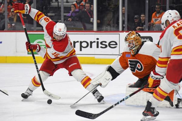 Flames beat Flyers as traded players find spotlight