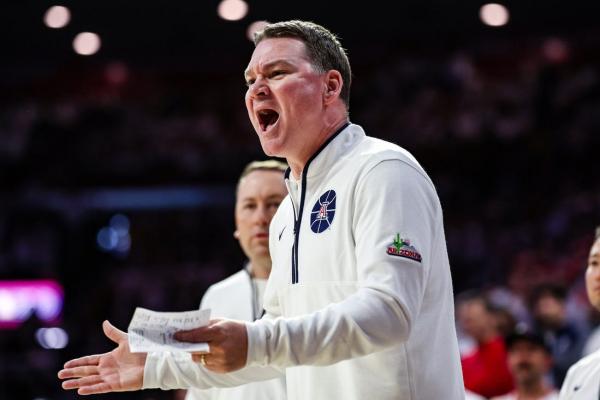 Jaden Bradley takes over in 2nd half, helps No. 20 Arizona beat BYU