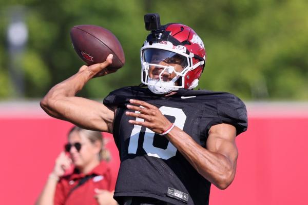 Taylen Green, Arkansas take aim at Alabama A&M