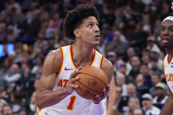 Suns, Hawks put win streaks on the line in Sunday showdown