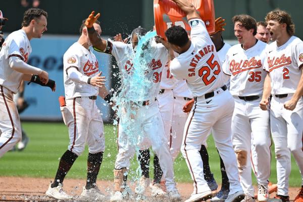 MLB roundup: Orioles walk off Yankees with 3-run 9th thumbnail