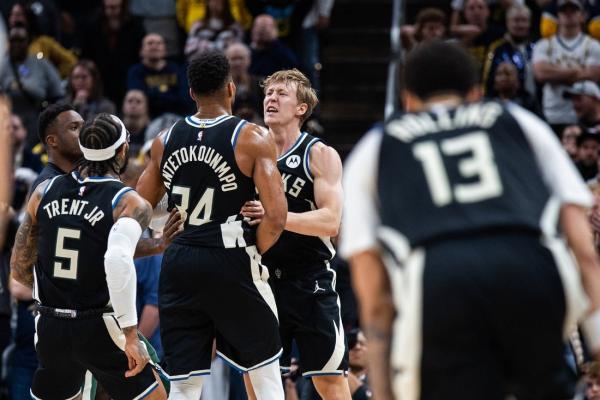 NBA roundup: Giannis Antetokounmpo boosts Bucks at buzzer