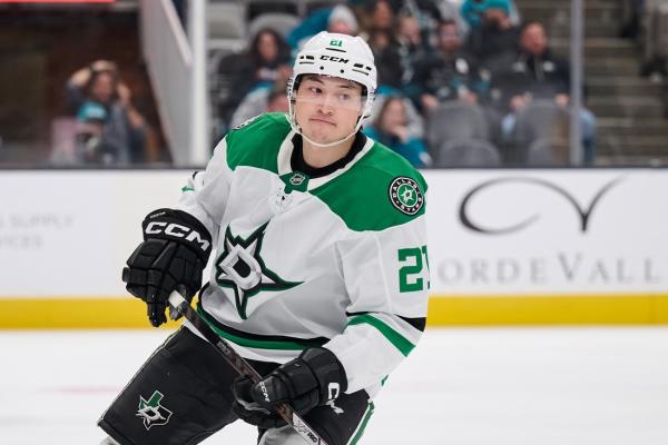 Jason Robertson, Stars wrap up road trip at pesky Blue Jackets