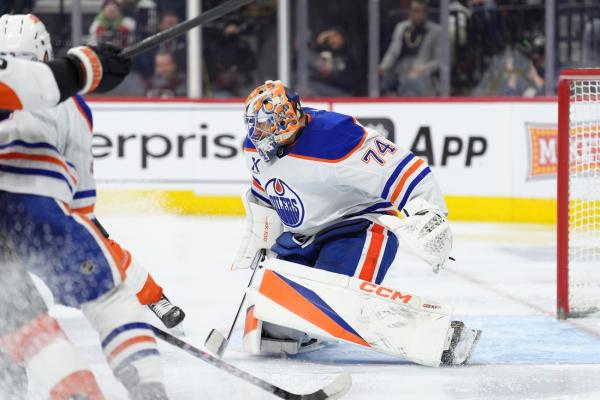 Oilers aim to shore up defense as roadie continues at Lightning