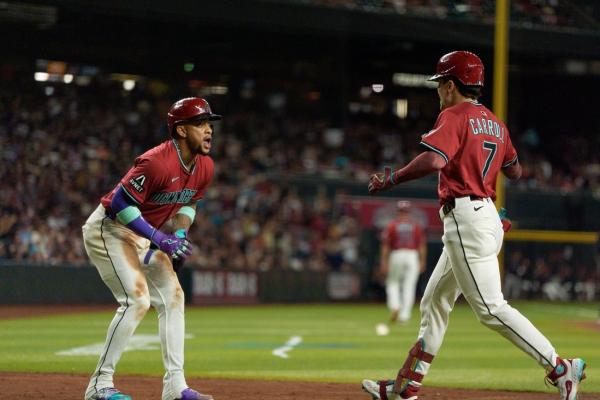 Corbin Carroll achieves D-backs’ 1st 30-30 season in win vs. Phillies