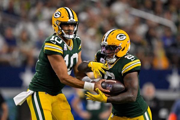 Packers RB Josh Jacobs participates in practice