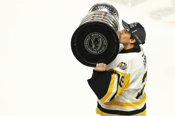 Penguins sign G Marc-Andre Fleury to professional tryout