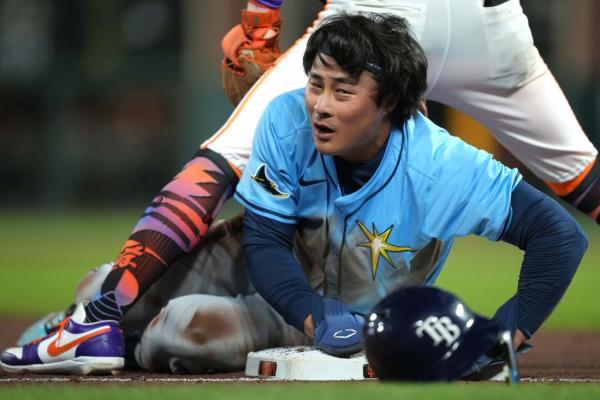 Braves claim INF Ha-Seong Kim off waivers from Rays