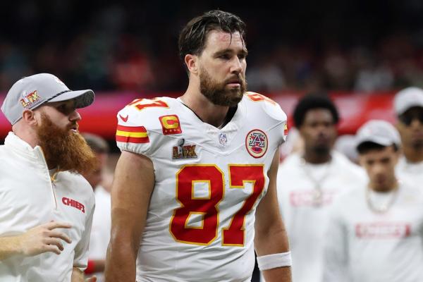 Pat McAfee: Chiefs TE Travis Kelce returning to play in 2025