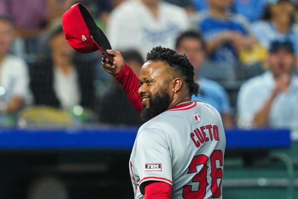 Angels DFA Johnny Cueto, call up pair of pitching prospects thumbnail