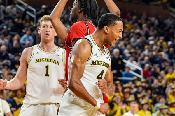 No. 15 Michigan braces for close contest vs. Illinois