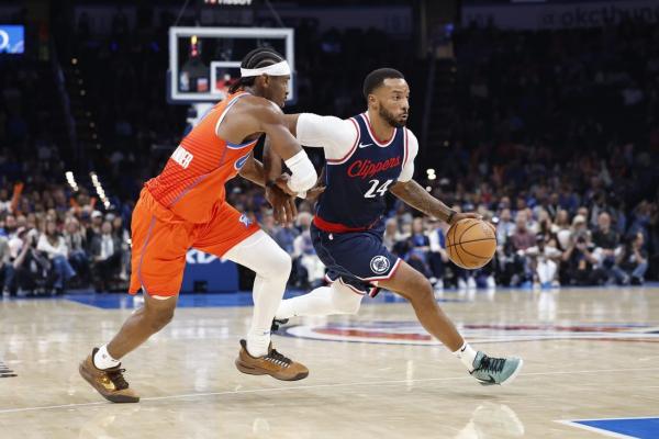 Clippers host Jazz, hope home court cures their woes thumbnail