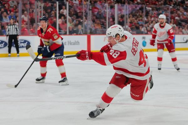 Red Wings’ hot power play overwhelms Panthers