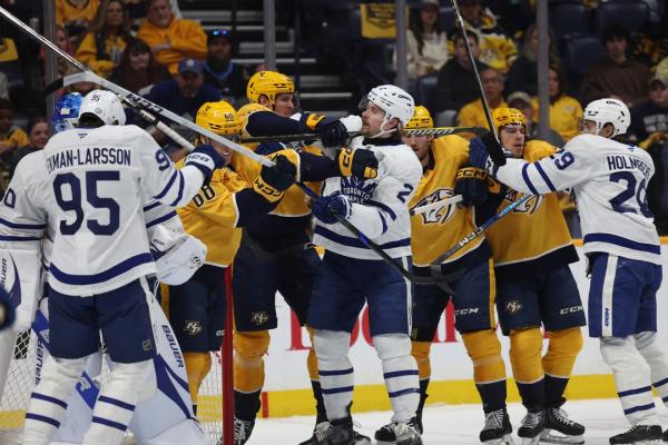 Predators storm back vs. Maple Leafs to snap slump