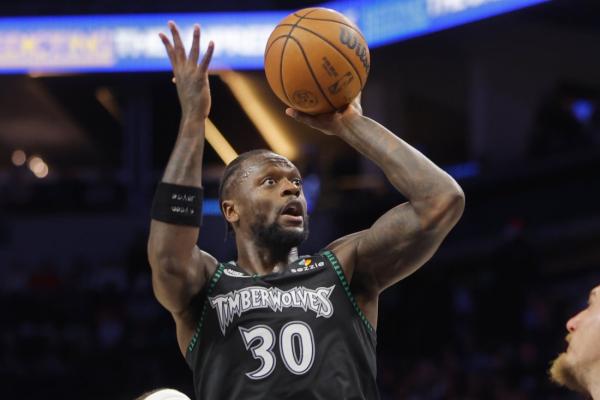 Wolves getting creative with Julius Randle as Lakers come to town