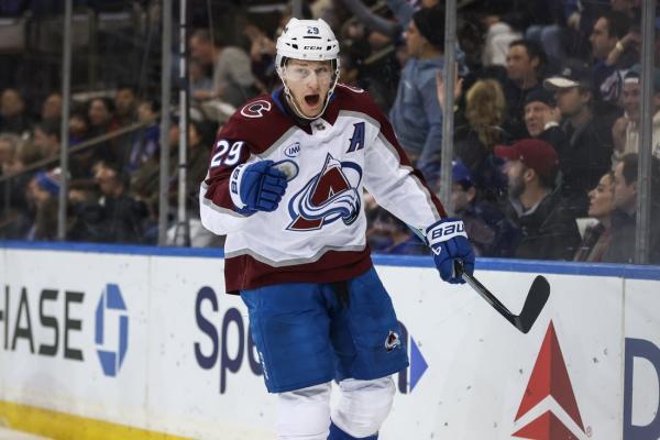 Best meets worst as Avs wrap up trip vs. Predators