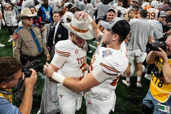 Texas settles in nicely for Cotton Bowl date with Ohio State